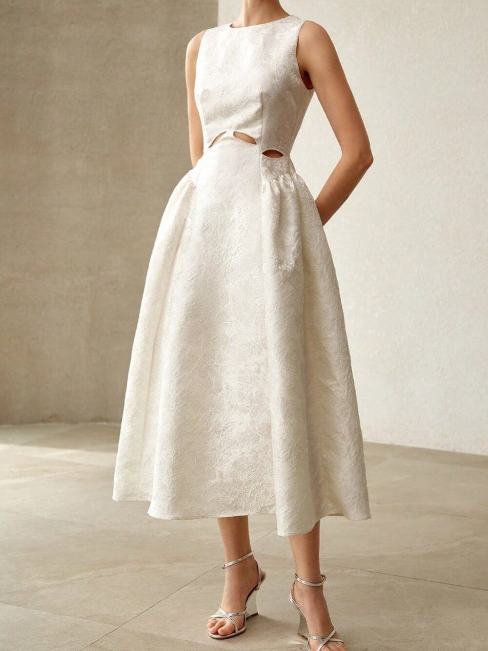 White Elegant Women's Hollow-Out Mid-Length Dress